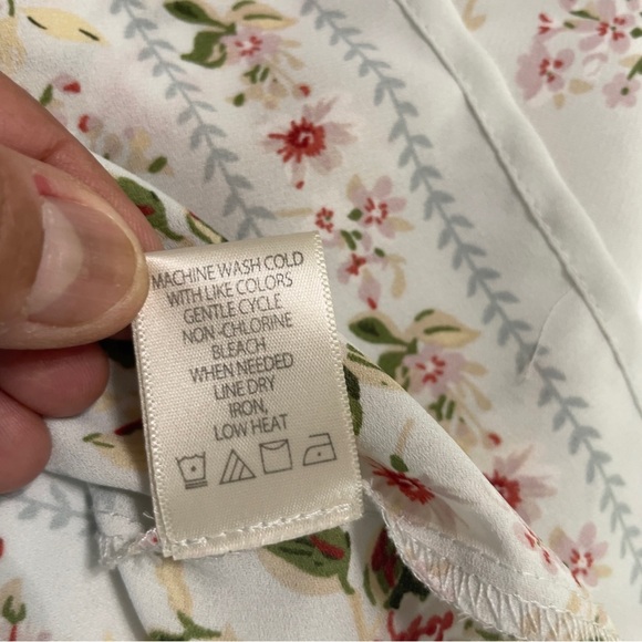 Max Studio Blouse Womens Size S Blue Floral 3/4 Bell Sleeves Lightweight Sheer - Picture 9 of 11